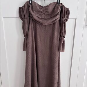 Tiered sleeve maxi dress in textured brown